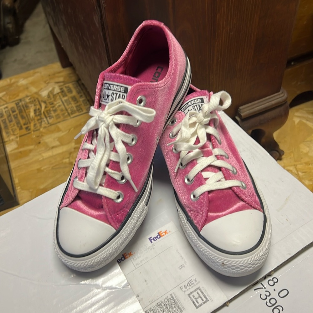 Women’s Pink Velvet Converse, size 7.5